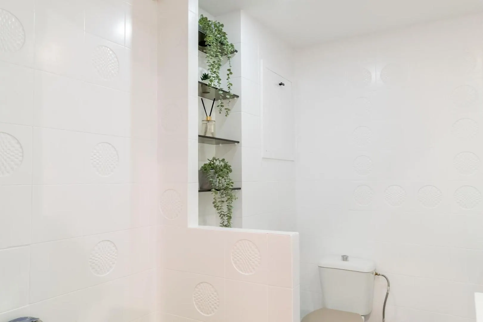 Coliving Gran Via Carlos III Hotel Barcelona 0*,