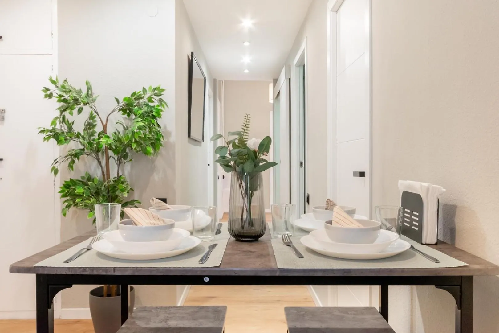 Guest house Coliving Gran Via Carlos III Hotel Barcelona
