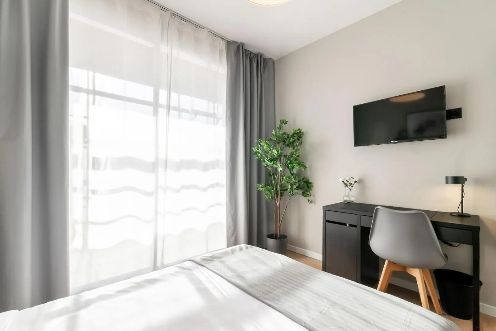 Coliving Gran Via Carlos III Hotel Barcelona Guest house